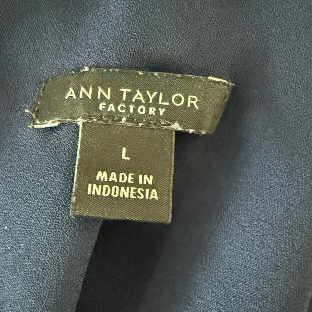 Ann Taylor Factory Large Blue Black White Striped Double Layered V-Neck Tank Top - Picture 2 of 4